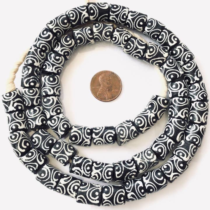 unique African Arts - Wholesale Beads - Ghana Black & White Zen Recycled African glass trade beads