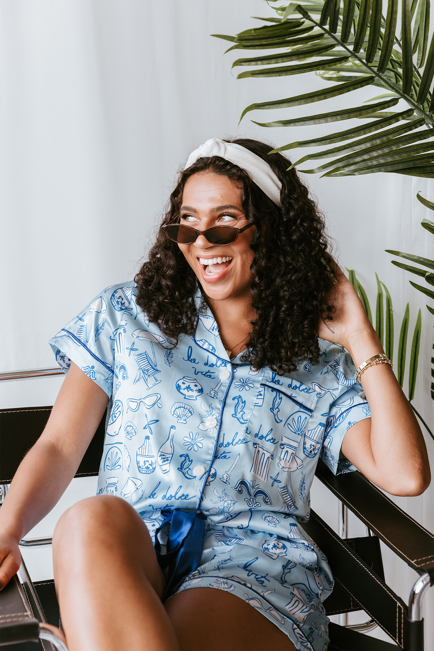 Spikes and Seams – Engroshandel Pyjamasæt - Dame – Matchende nattøjssæt, luksus satinpyjamas, trendy pyjamas4