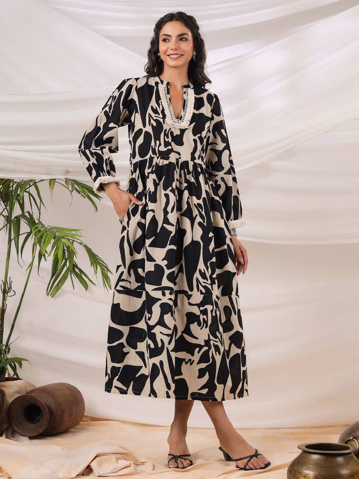 Vestido estampado en negro y crema para venta al por mayor de Jaipur Morni USA