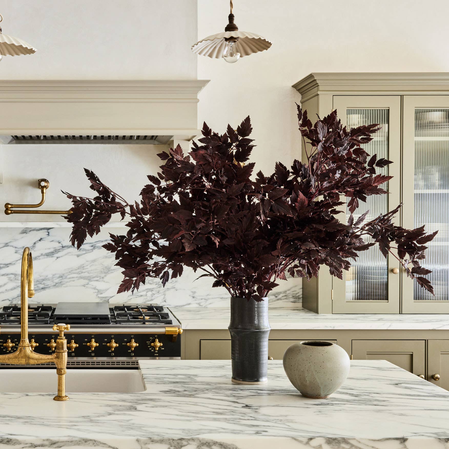 Afloral - Vente Plantes artificielles - Feuilles de Cimicifuga Ramosa Fausse Prune - 31"6