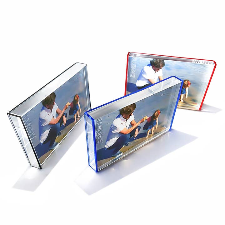 Massief acryl frame-in-frame met kleuraccenten voor wholesale door Canetti Design Group Inc.