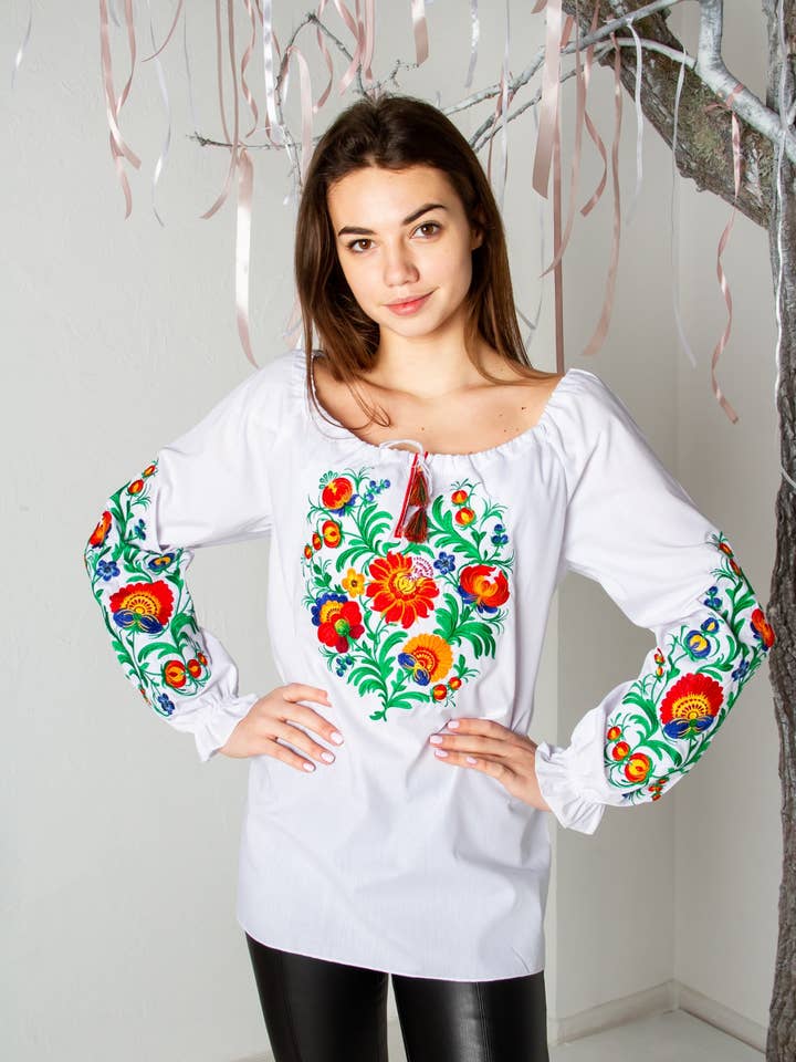 Pisanka Vit & Röd Broderad Blus för wholesale av Galychanka