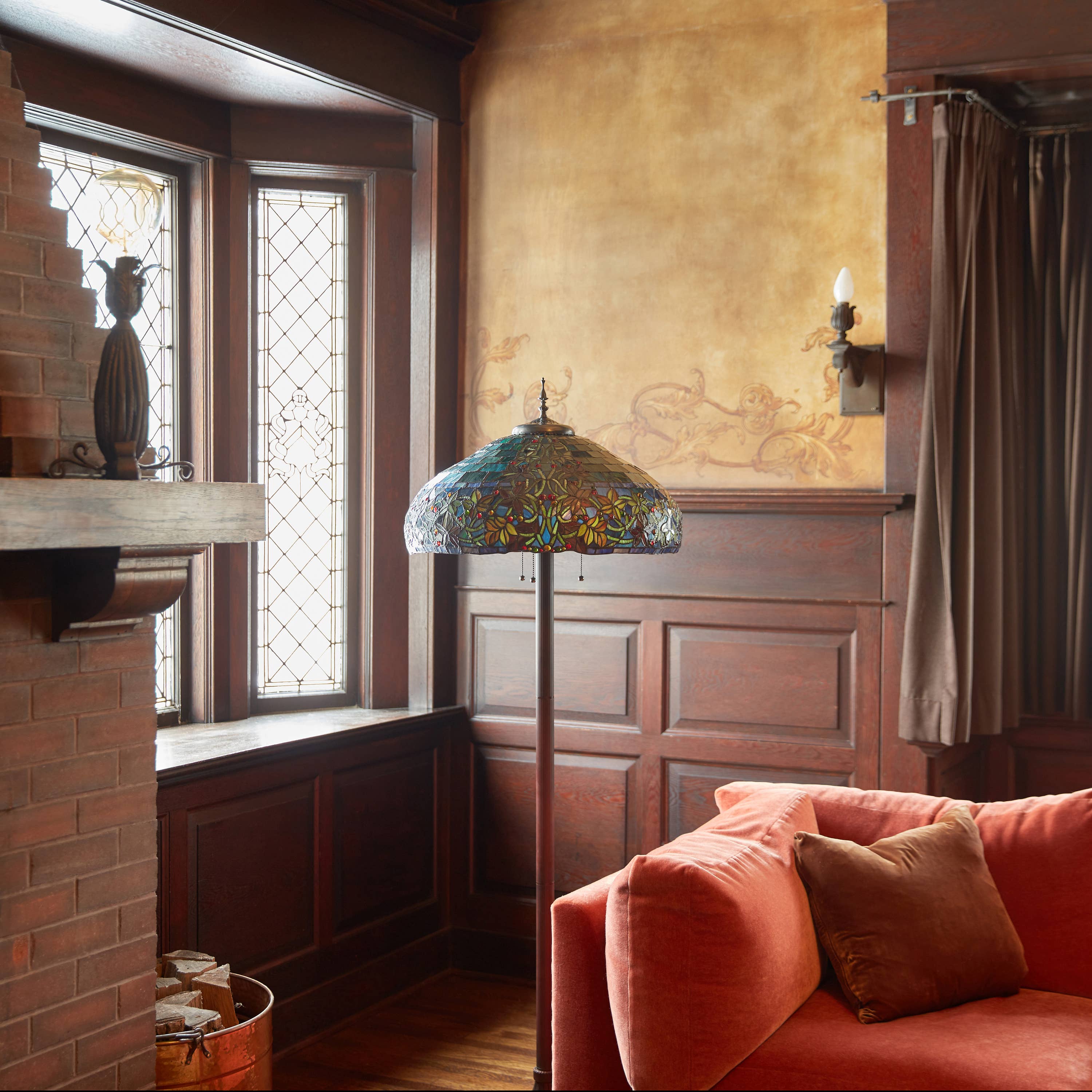 River of Goods - Wholesale Floor Lamp - 65"H Hampstead Green Tiffany Style Stained Glass Floor Lamp3