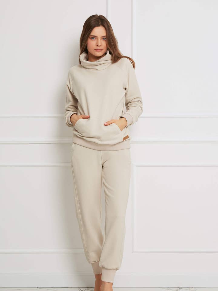 Turtleneck Sweatshirt H12 aus hochwertigem Baumwolljersey für den Großhandel von Oh!Zuza