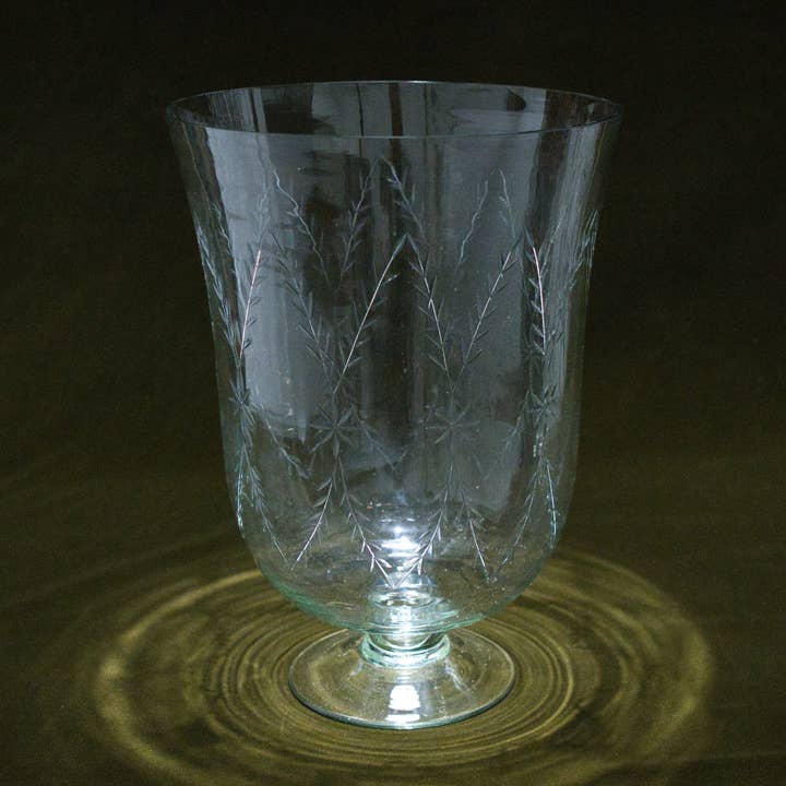 Vase Lily pour la vente par Maison Maison Design