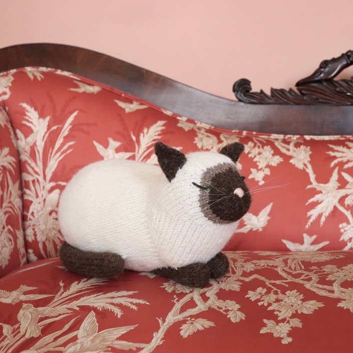 REMOVED BRAND - Wholesale Crafts, Hobbies & DIY - Victorian Housecats to Knit1