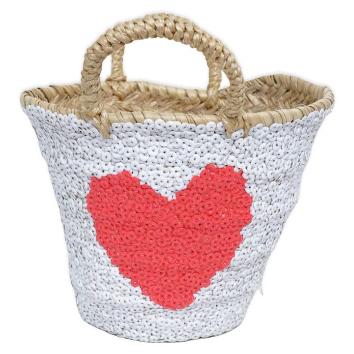 High crafty – wholesale Basket – Small White Palm Basket with Fuchsia Heart0