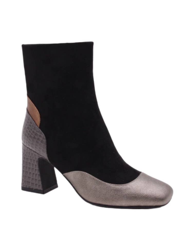 BLACK Ankle boot with metallic toe and block heel 578K611 for wholesale on Faire