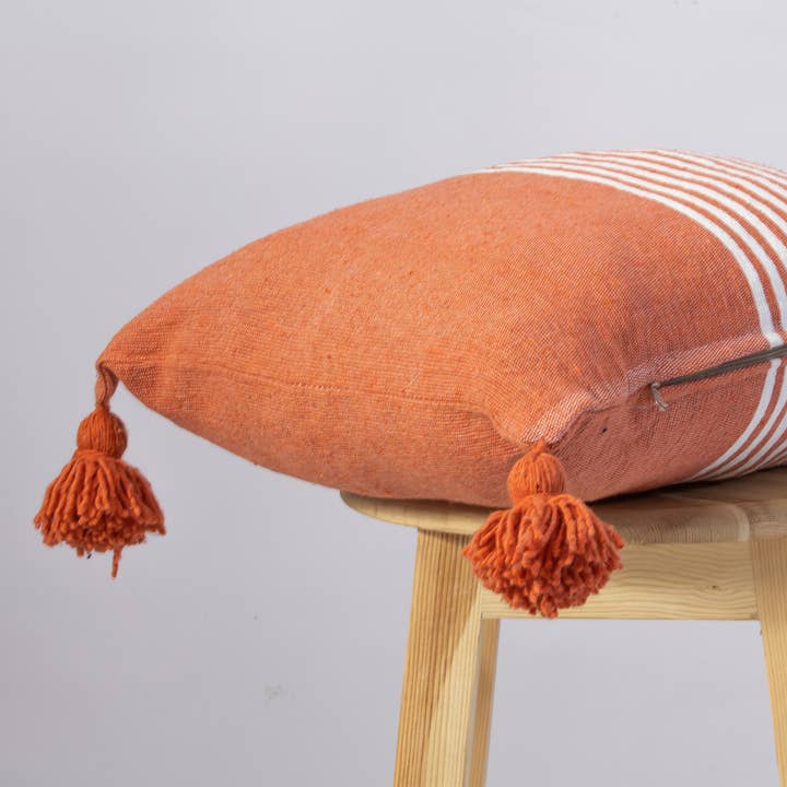 woolsouk ( We handle U.S. import procedures for you ) – wholesale Dekorativ kudde – Marockansk kudde-handgjord kudde-kasta kudde-orange3