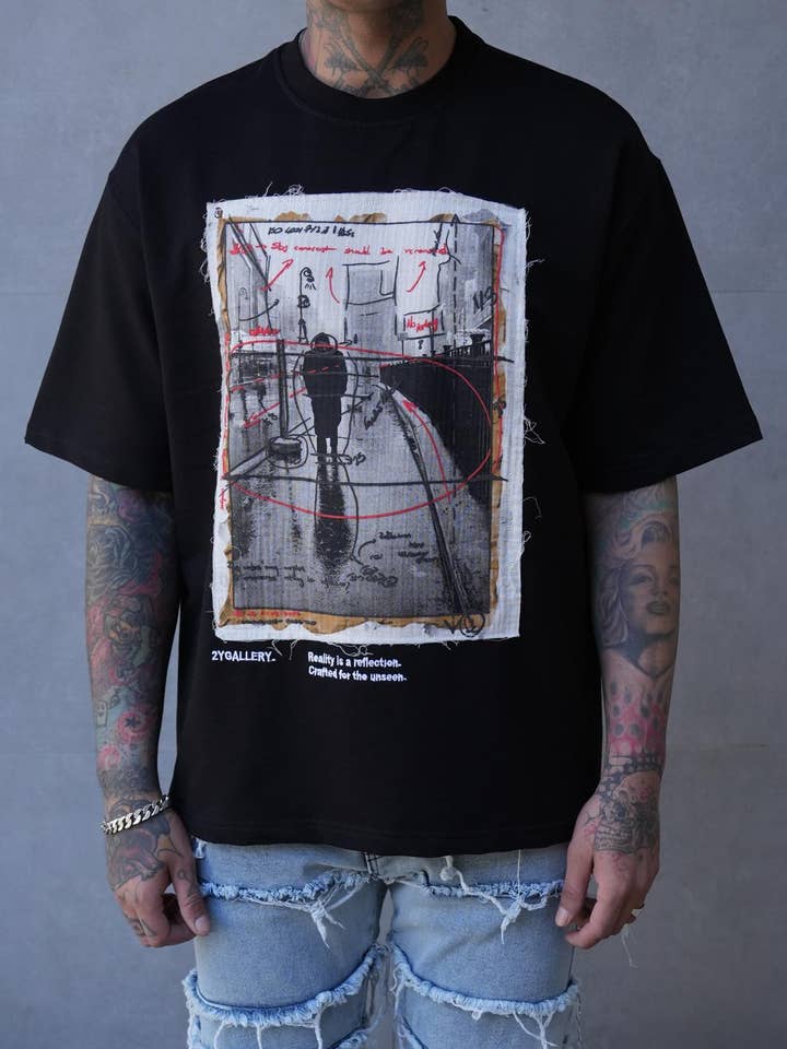 T-shirt oversize da strada con stampa nera 0225black per la vendita all'ingrosso da parte di Monocloth