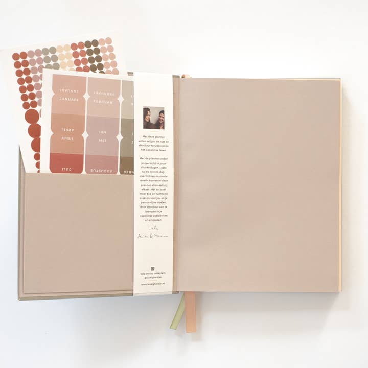 Beige Day planner - green for wholesale on Faire4