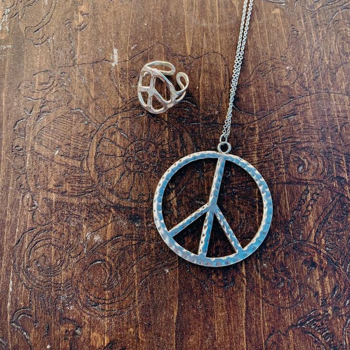 Red Shed Designs - Wholesale Pendant/Charm Necklace - Antique Silver Peace Sign Boho Long Necklace4