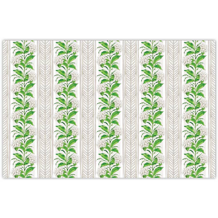 Napperon à rayures en forme d'hortensia blanc peint à la main pour la vente par RosanneBeck Collections