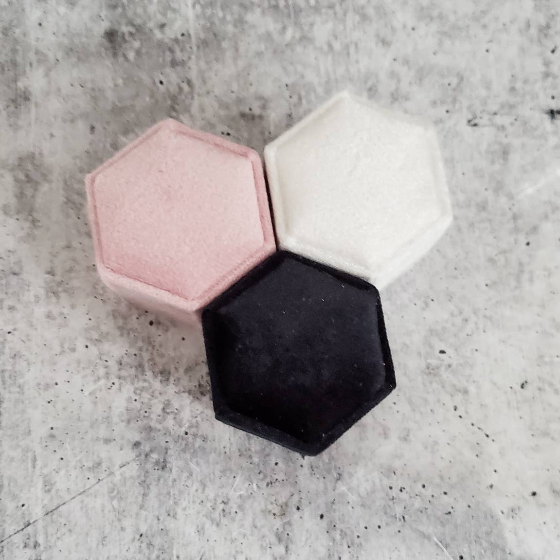 Salt and Sparkle - Wholesale Jewelry Box/Organizer - Velvet Ring Box