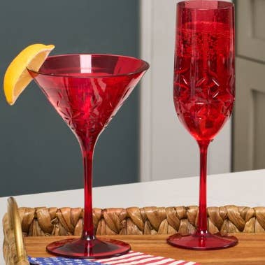 Sophistiplate - Wholesale Cocktail/Liquor Glass - Martini Classic | Red | 8 Oz
