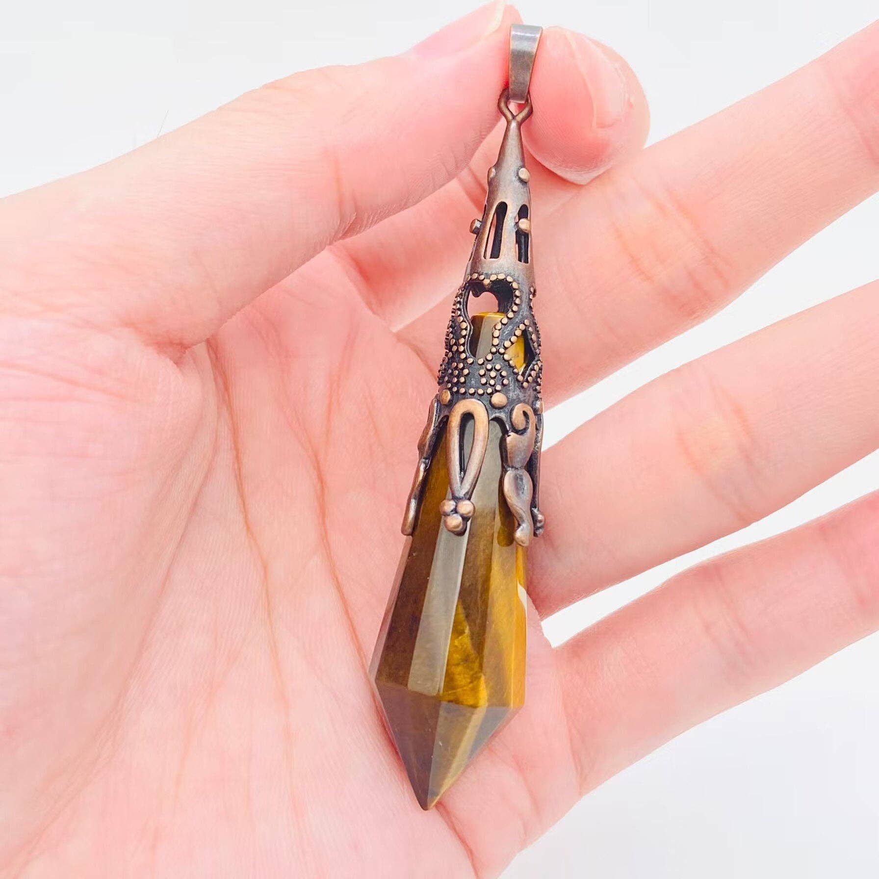Mio Queena - Wholesale Spiritual Stone/Crystal - 12 Sided Shape Natural Stone Crystal  Chakra Pendulum - CS0