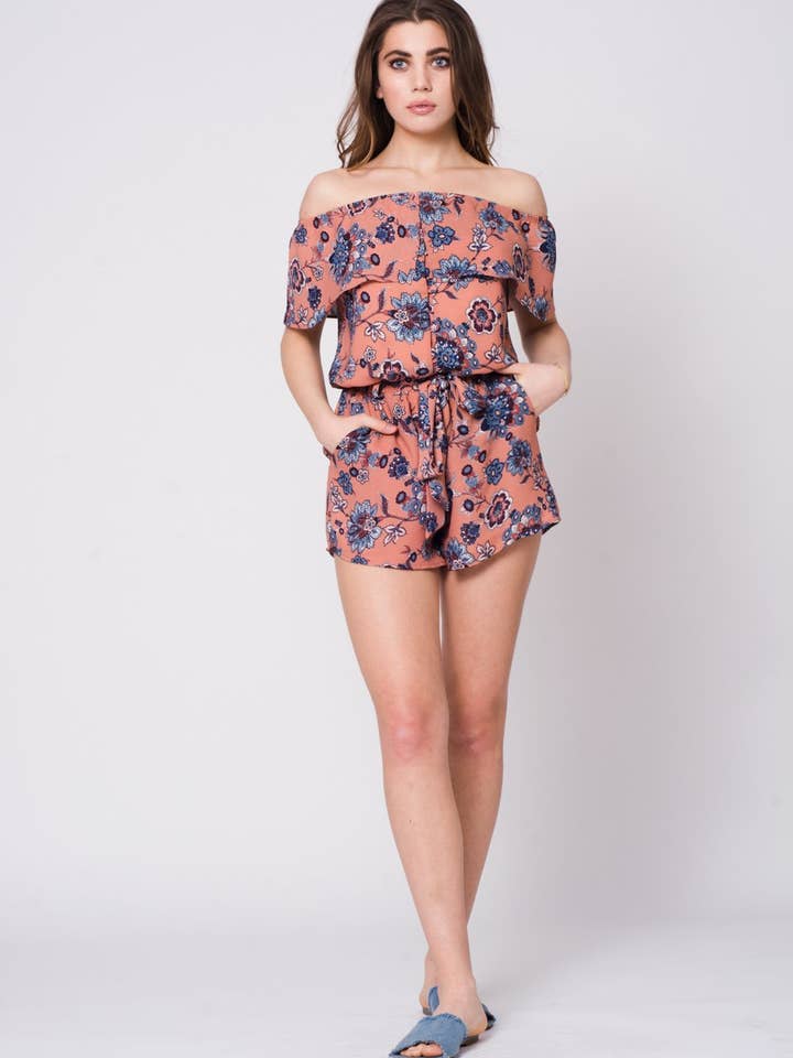 Peachy Denim Floral Melbourne Romper - Pakke A for engroshandel hos Wanderlux