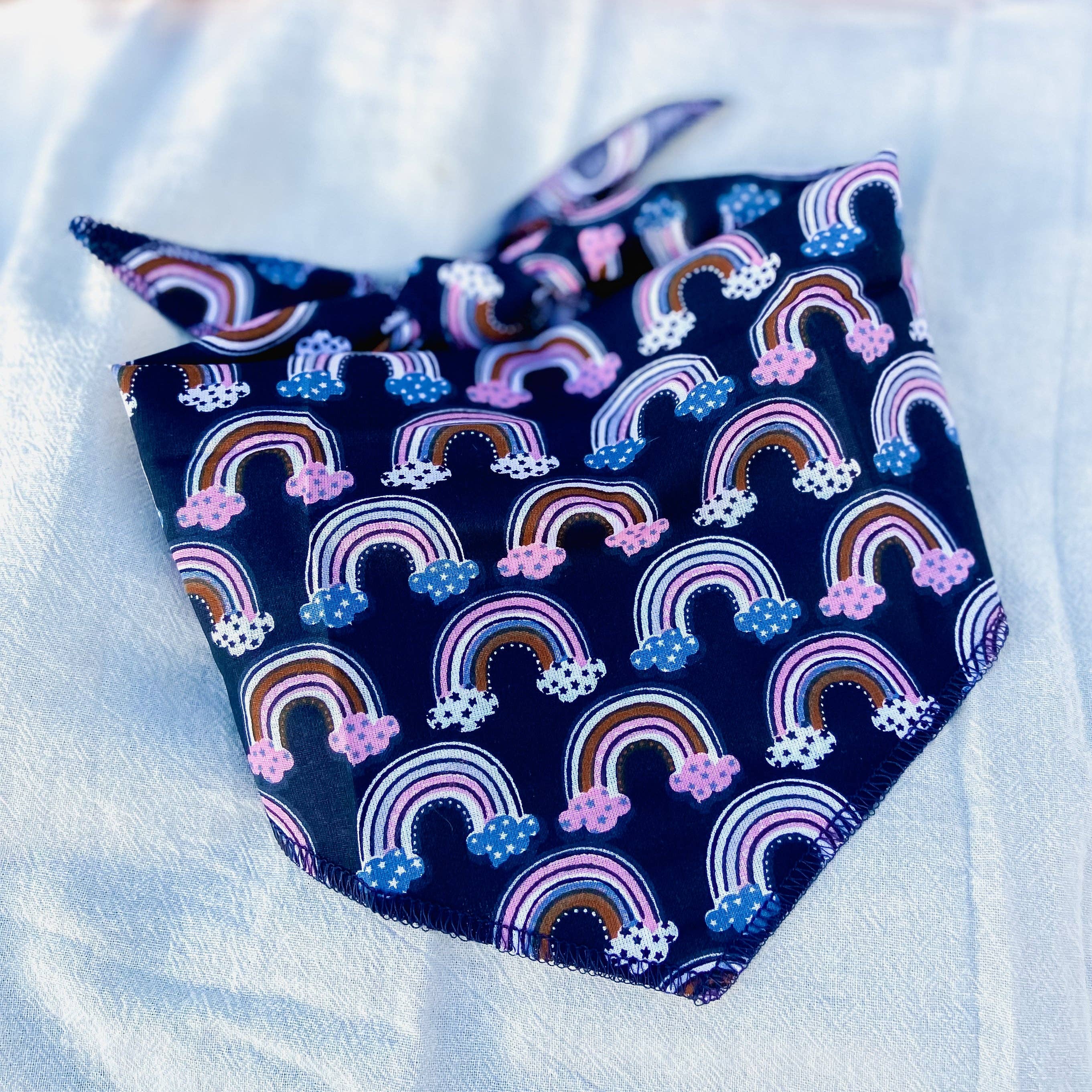 doggish - Vendita all'ingrosso Bandana - Cani - Bandana per cani Boho Rainbows, accessorio per animali domestici blu fatto a mano0