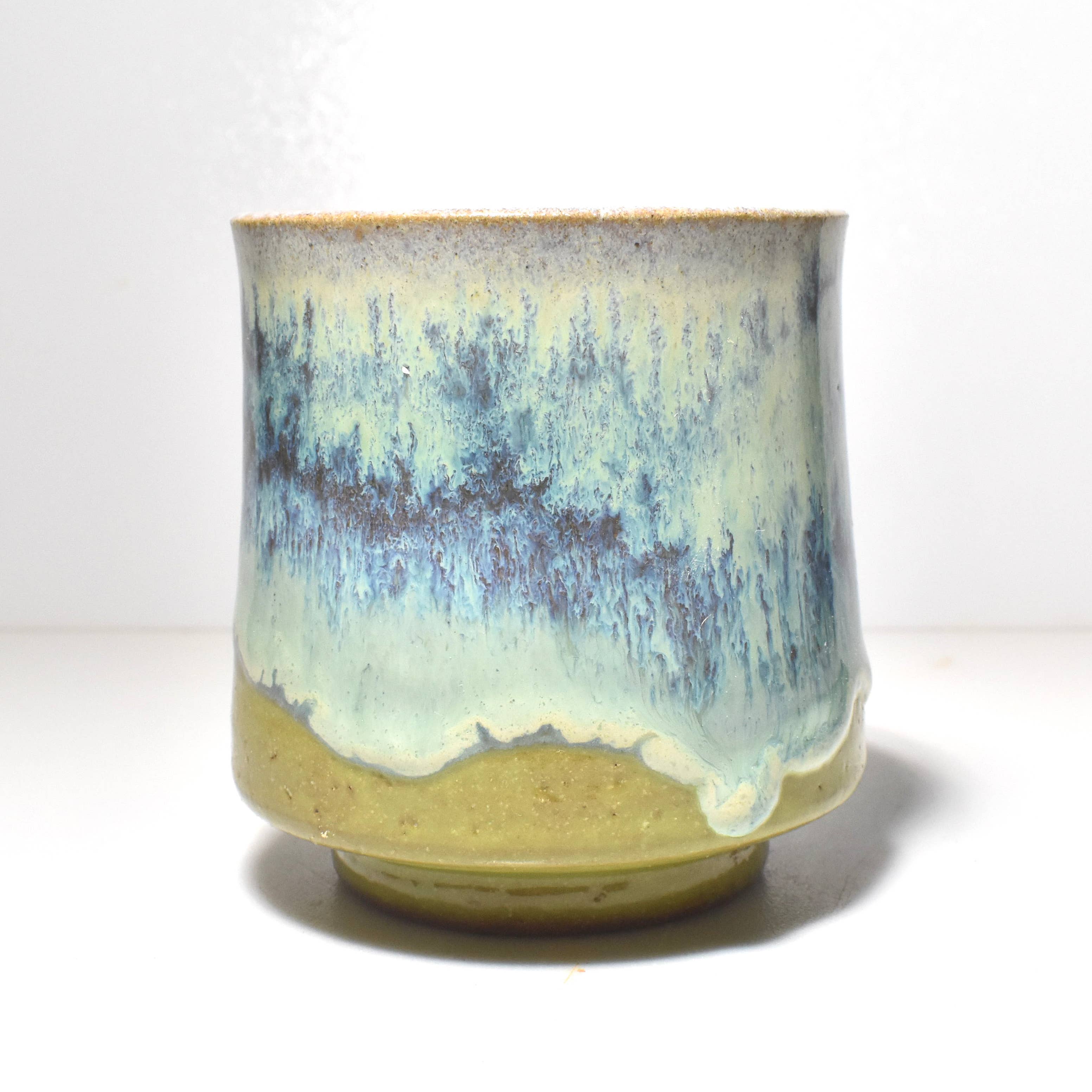 Ceramic Heights - Wholesale Coffee Mug - Drippy Ocean Tumbler