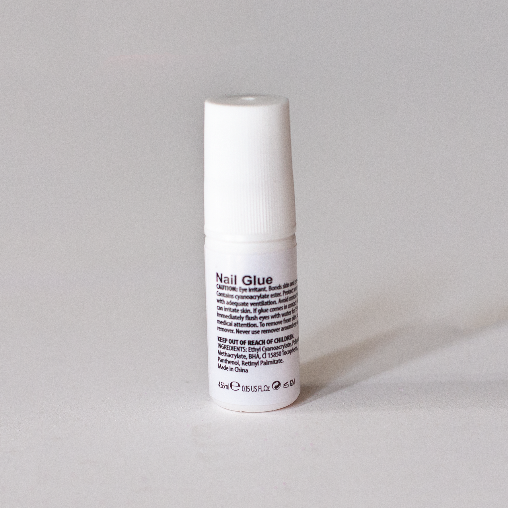 Ivy & Ash - Venta al por mayor Endurecedores/fortalecedores de uñas - Pegamento para uñas Ivy & Ash Brush-On | Botella de pegamento para uñas a presión4