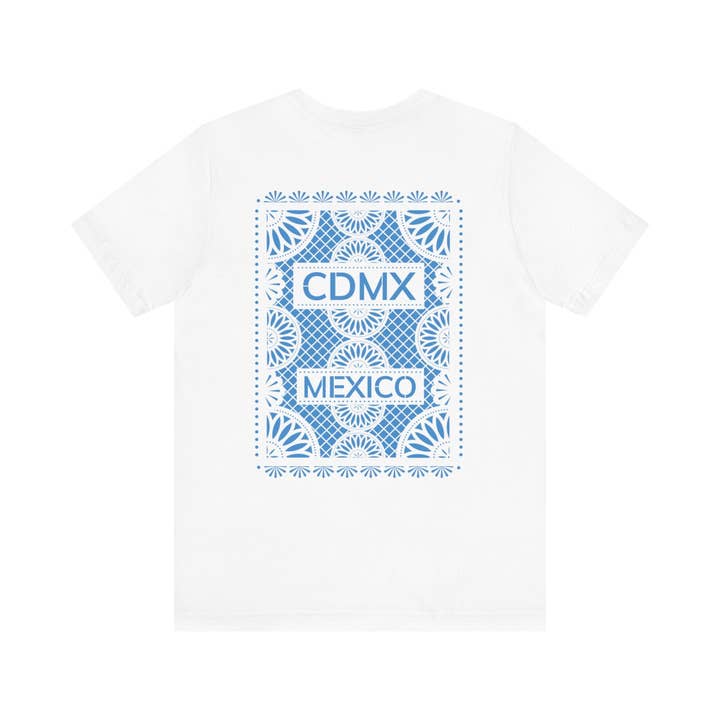 Papel Picado CDMX Mexico Wit T-shirt Blauwe print voor wholesale door Merch Paper Co