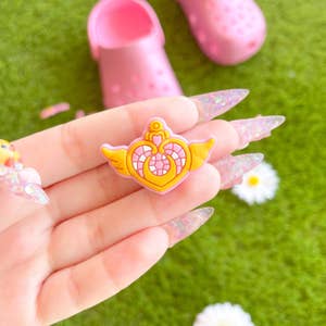 Purchase Wholesale jibbitz. Free Returns Net 60 Terms on Faire