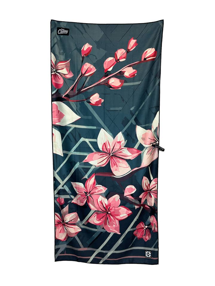 Serviette de plage de voyage surdimensionnée, compacte et à séchage rapide #14 pour la vente par Captain Crabby