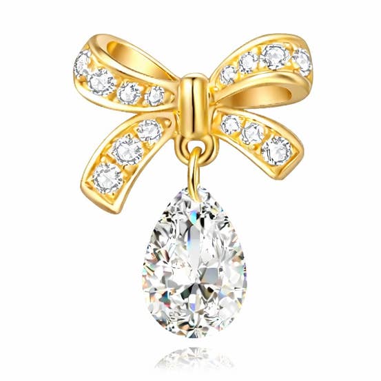 Papillon Nœud Poire Diamant Pendante Clou | Dérive Céleste pour la vente par LTM Jewels
