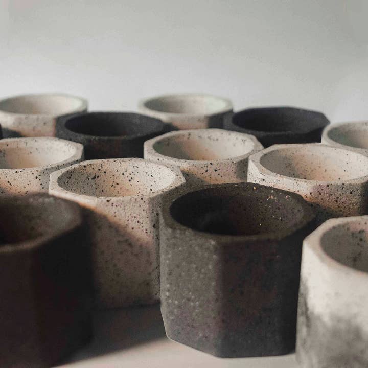 Studio Terra UK – wholesale Plant pot – Mini succulent pot tea light holder1