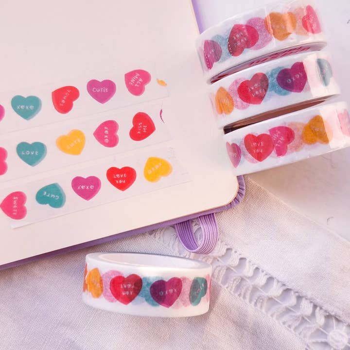 Full Bloom and Co. - Vendita all'ingrosso Nastro washi - Nastro adesivo Washi Candy Hearts per San Valentino, Hard Candy Stationery