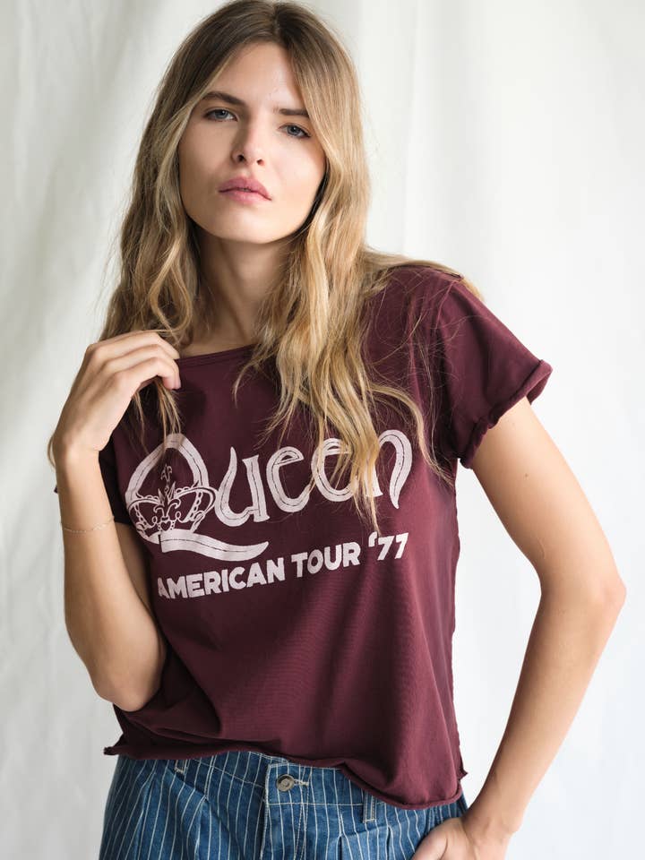 Queen American Tour 77 Top for wholesale by People Of Leisure