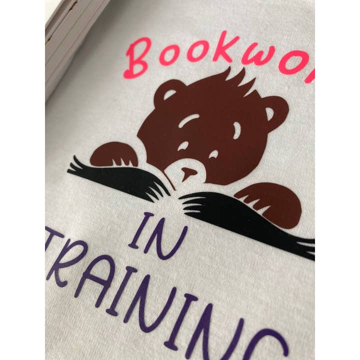 Captured In A Click Designs - Wholesale Rompertje - Baby - Future Bookworm Onesies® | Schattige babyrompertje | Wormbodysuit | Nerd-bodysuit | Bodysuit voor boekenliefhebbers | uniseks outfit6