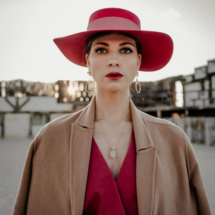 Annabelle Hardie - Vente Colliers à pendentif - Collier Alchimiste avec fiole parfumée en quartz rose4