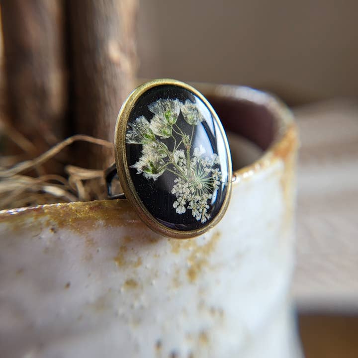 Harzring, echter Blumenring, Naturgeschenke, natürlicher Schmuck für den Großhandel von NThandmade Jewelry