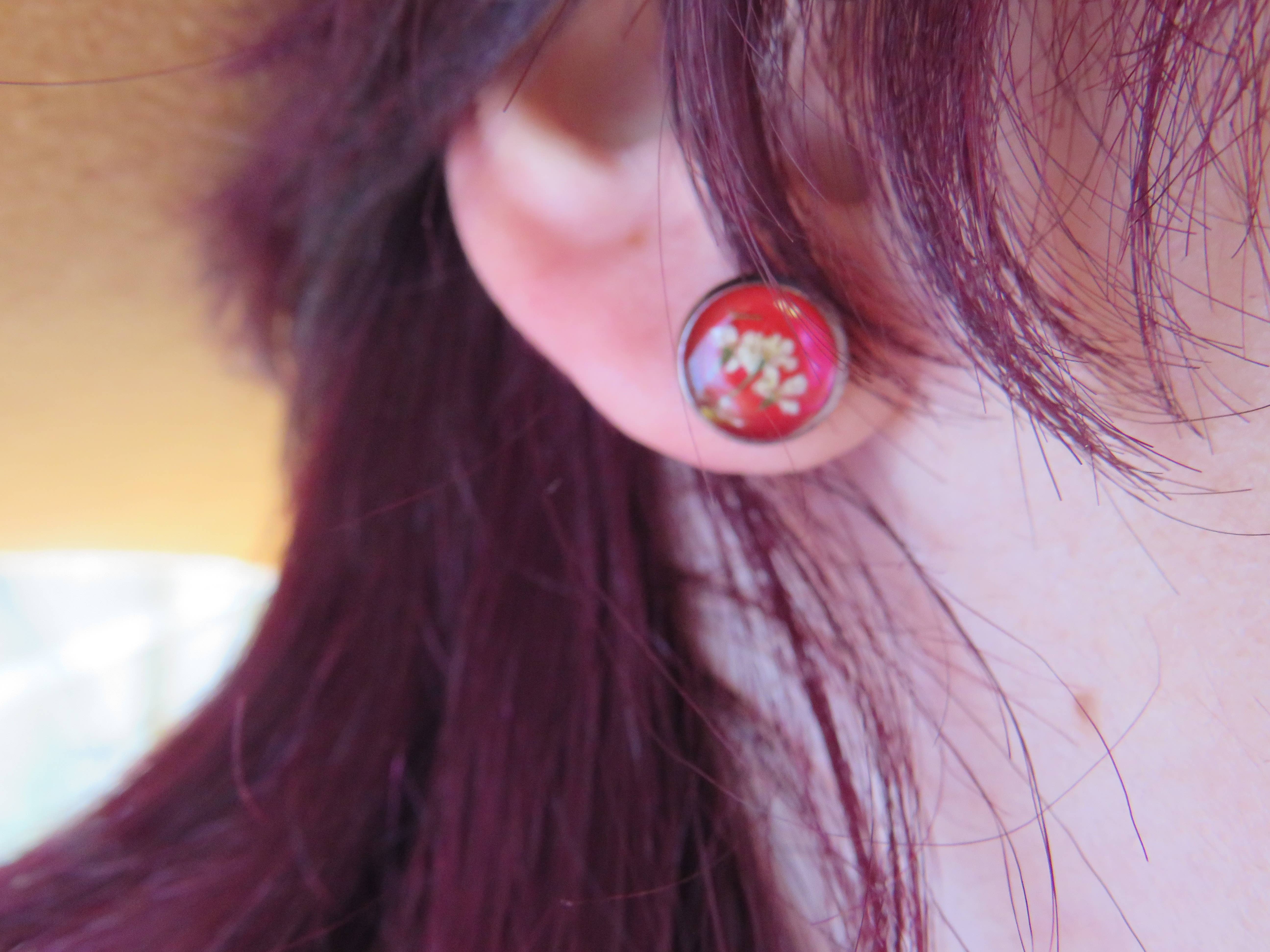 Ivy & Ash Boutique - Wholesale Stud/Post Earrings - Primary Colored Real Flower Stud Earring7
