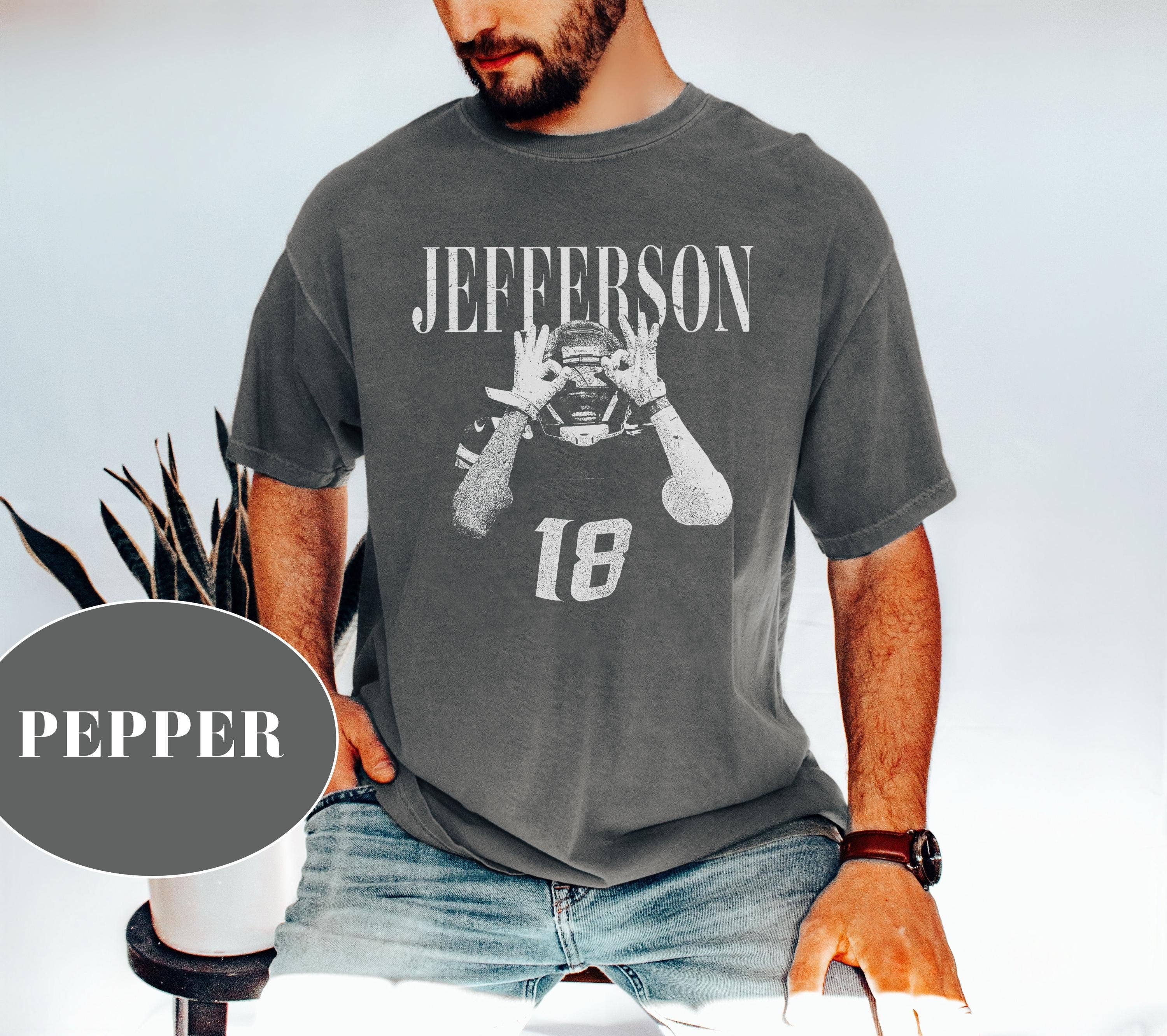 TheKingShirt - Wholesale Graphic Sweatshirt - Women's - Vintage Justin Jefferson Football Tee - Vikings Fan Gift2