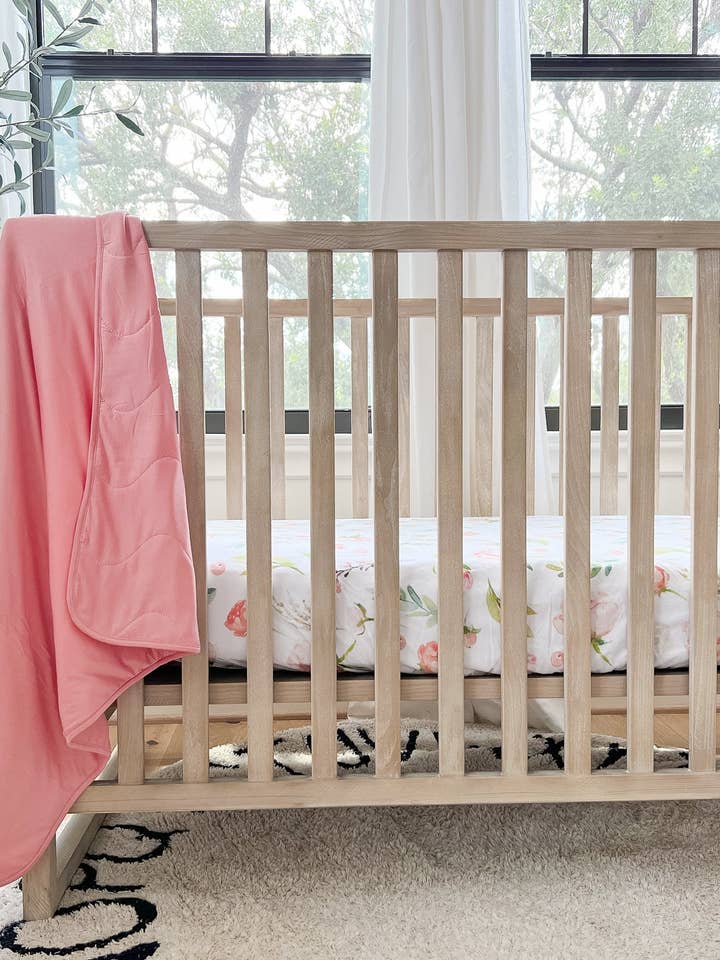 NODNAL Co. - Wholesale Bedding Blanket - Kids & Baby - Bamboo Quilted Blanket in Dusty Rose2