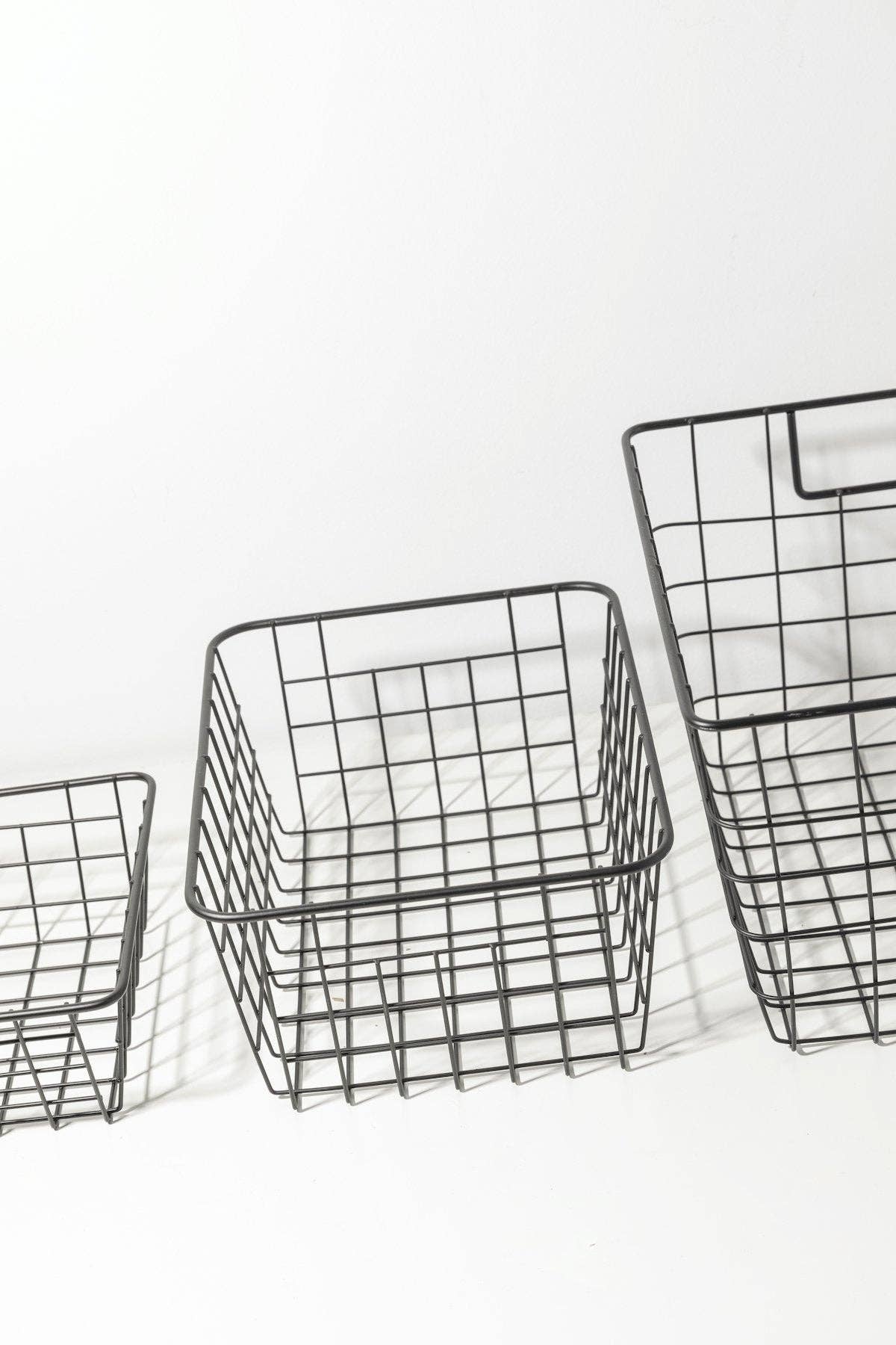 Bruna - Wholesale Basket - Medium Montana Wire Basket · Deco ·