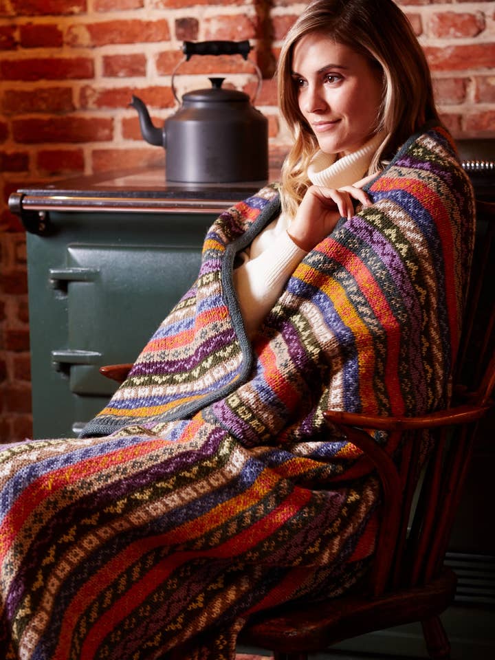 Elveden - Strikket Uld Jordgrøn Fair Isle Foret Tæppe for engroshandel hos Pachamama Ltd