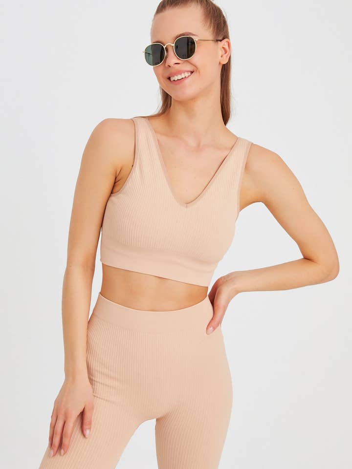 Dames Naadloze Sport BH LN-8417 voor wholesale door Leif Nelson GmbH