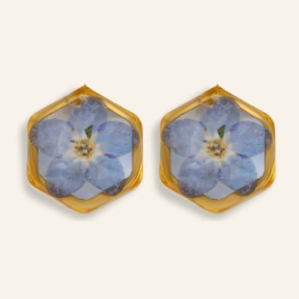 Teeny Weeny Hexagon Forget Me Not Boucles d'oreilles pour la vente par fioreldesign