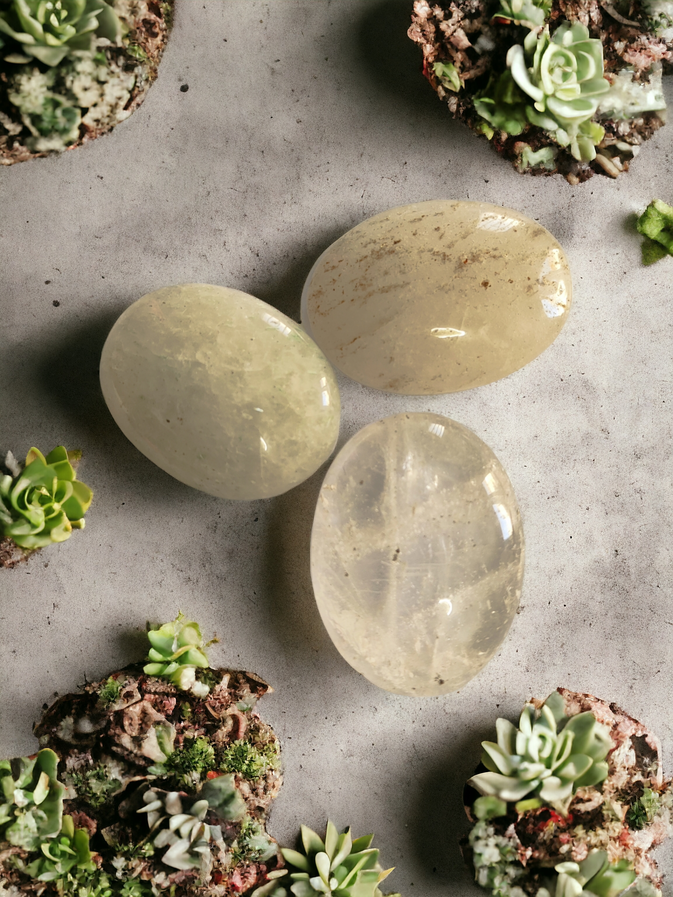 Magic Moon - Wholesale Spiritual Stone/Crystal - Oval Crystal Quartz Mineral0