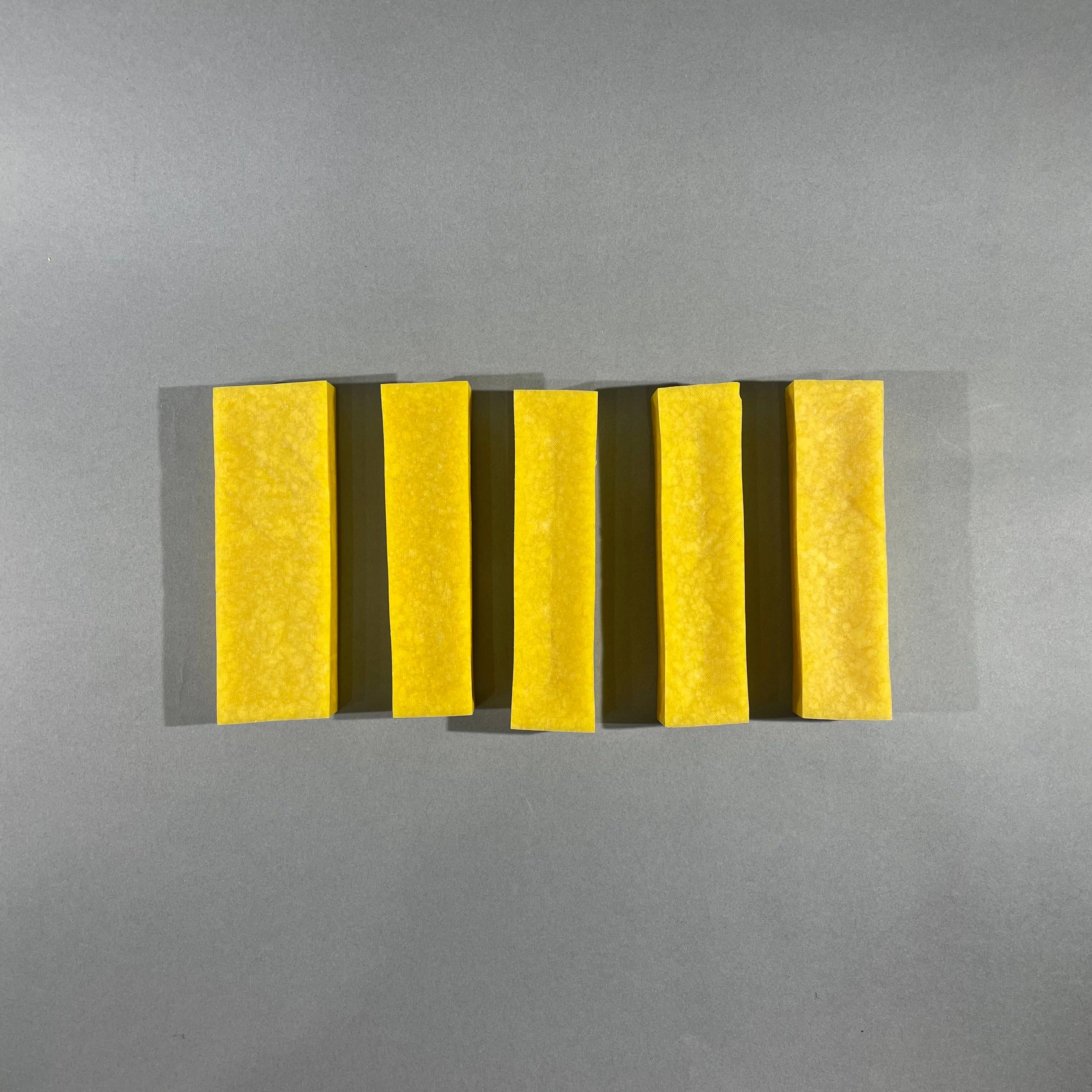 Pawsome Pet Toys - Wholesale Pet Treats - Dog - Dog cheese chew WITH TURMERIC, long-lasting treat in 4 sizes1