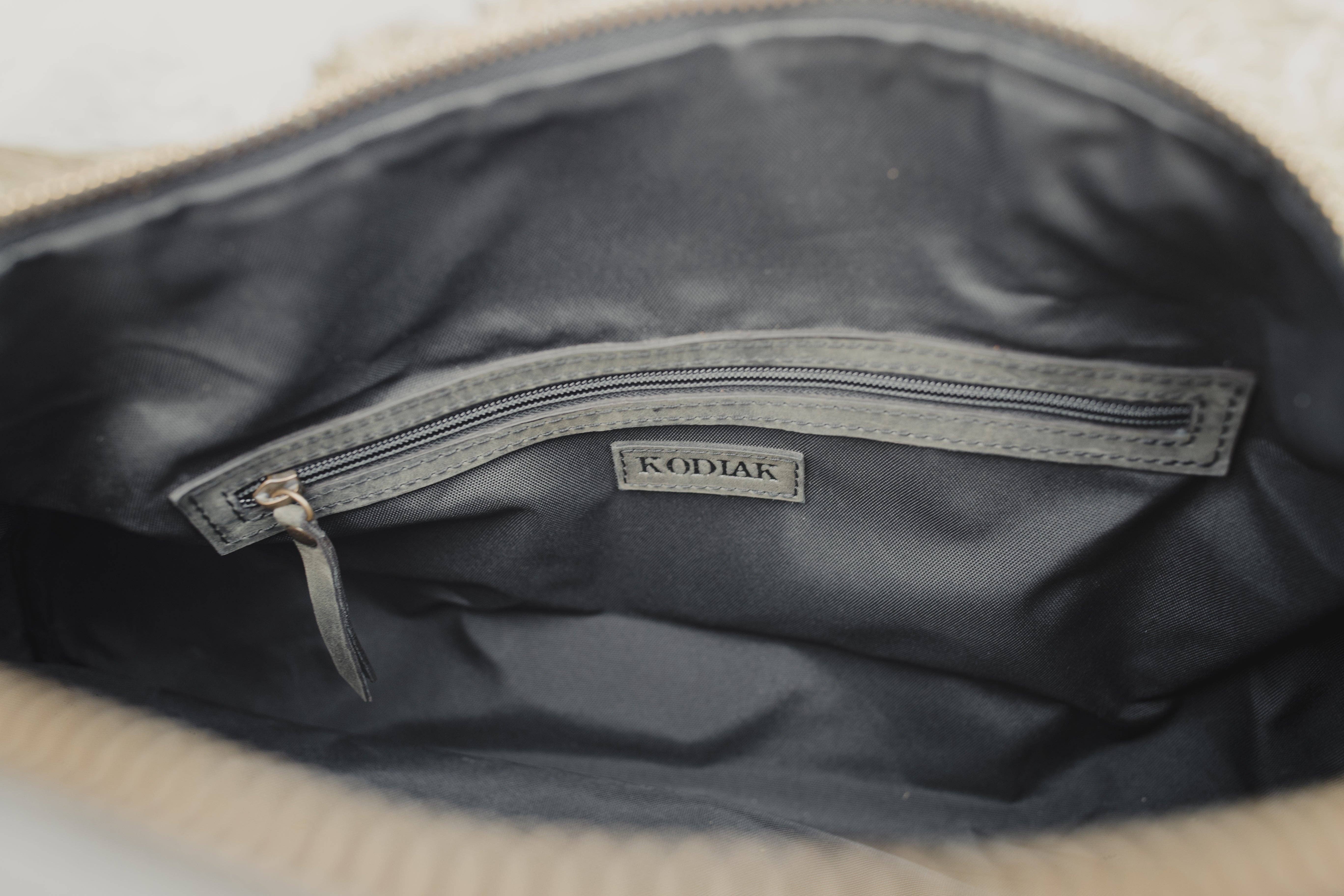 Grå 45L Canvas Weekender för wholesale på Faire8