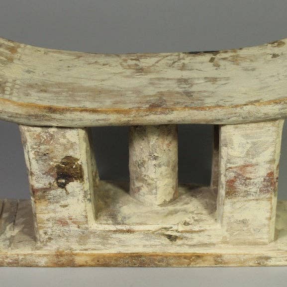 Sgabello Old Ewe Spirit piccolo per la vendita all'ingrosso da parte di The Niger Bend