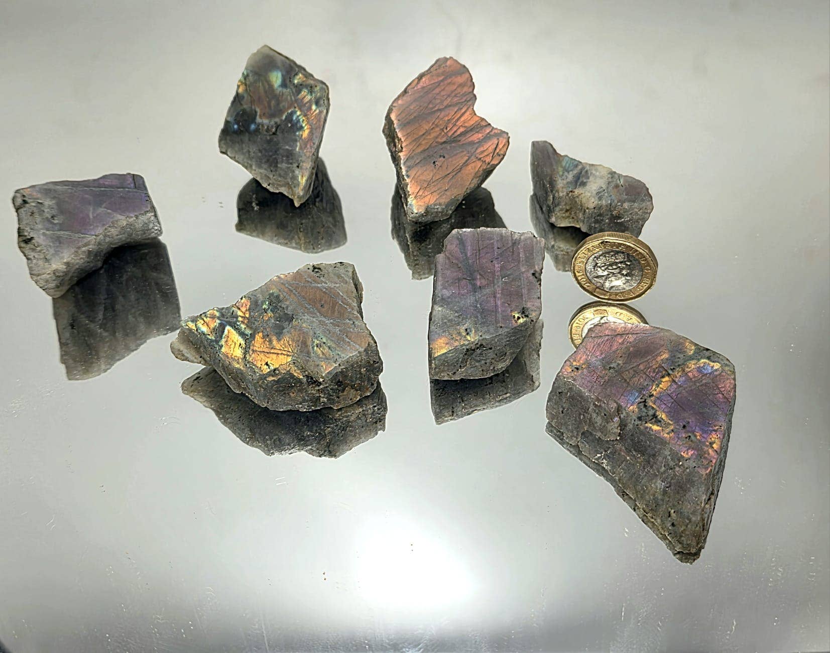 Distinction Crystals - Vente Pierre et cristal de spiritualité - Tranches de cristal de labradorite violette 250g lot2