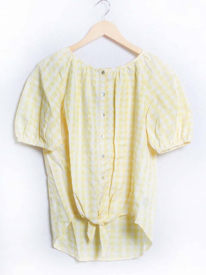 Kurzärmliges kariertes Oberteil mit Knopfleiste und Schnürung vorne für den Großhandel von Good Stuff Apparel