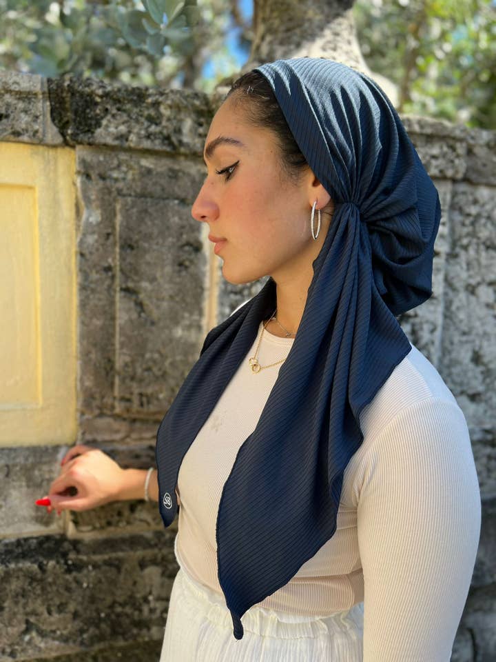 Jersey classico a coste Pretied Navy (con impugnatura in velluto) per la vendita all'ingrosso da parte di The Scarf Bar