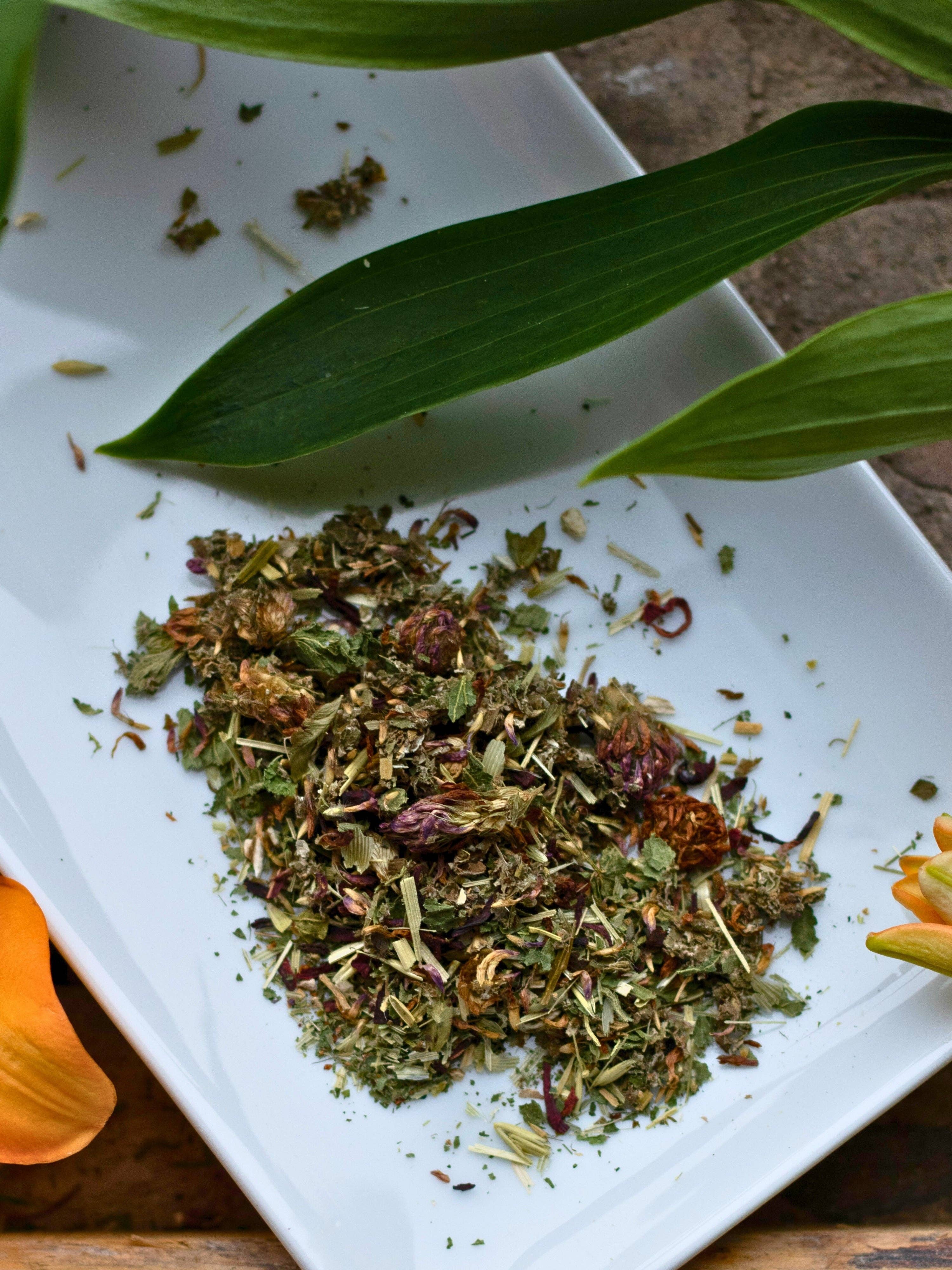 MEGAN & CO. Herbal Apothecary - Wholesale Health/Detox Tea - Women's Daily Tea Blend (86g) – Loose Leaf Herbal Tea for Reproductive Balance, Liver Support & Daily Nourishment1