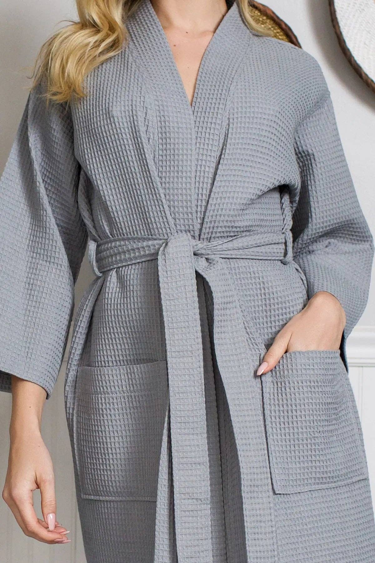 Lotus Linen – wholesale Robe – Women's – Knee-Length Waffle Robe for Women55